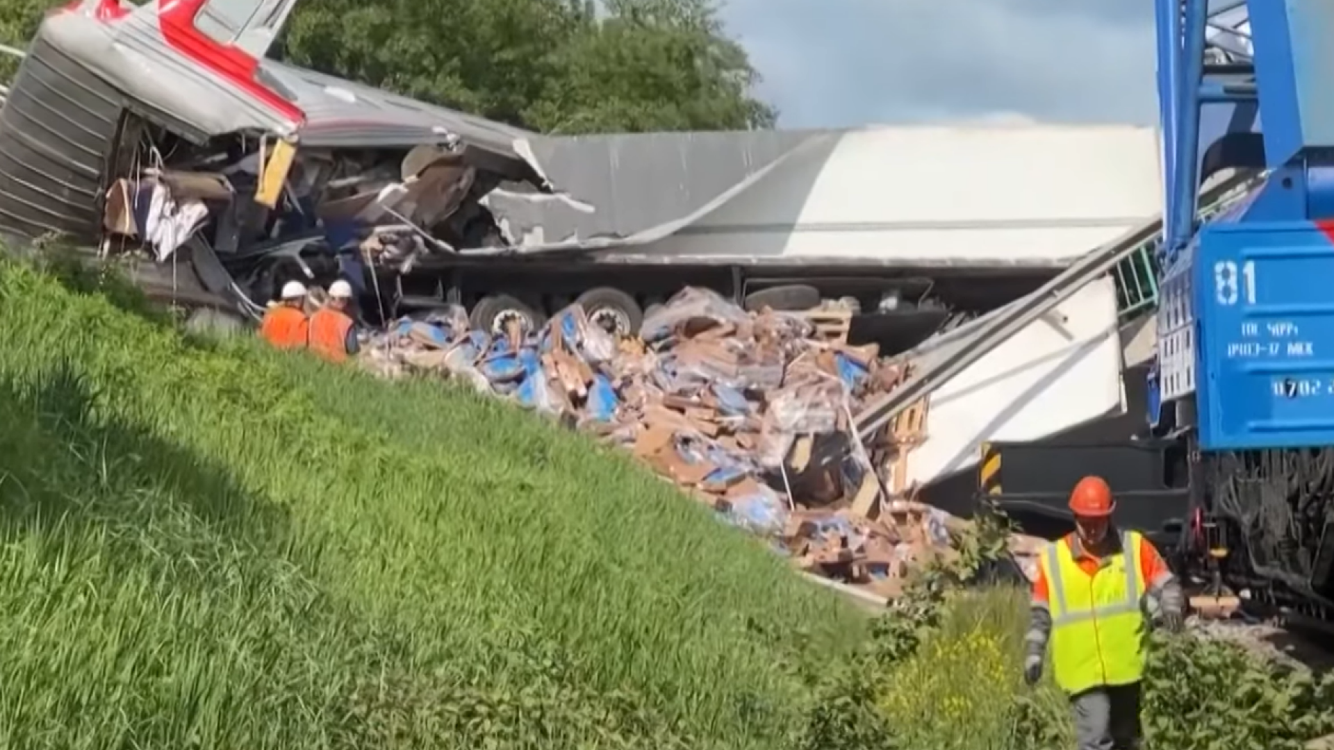 Explozii la podurile de la granița dintre Rusia și Ucraina, cu o zi înainte de negocierile de pace de la Istanbul: FOTO