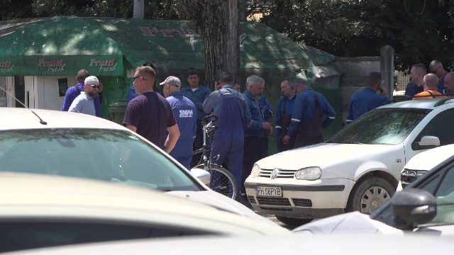 Clipe de coșmar la Rafinăria Petrobrazi. Nouă muncitori, intoxicați cu gaze, au fost transportați de urgență la spital