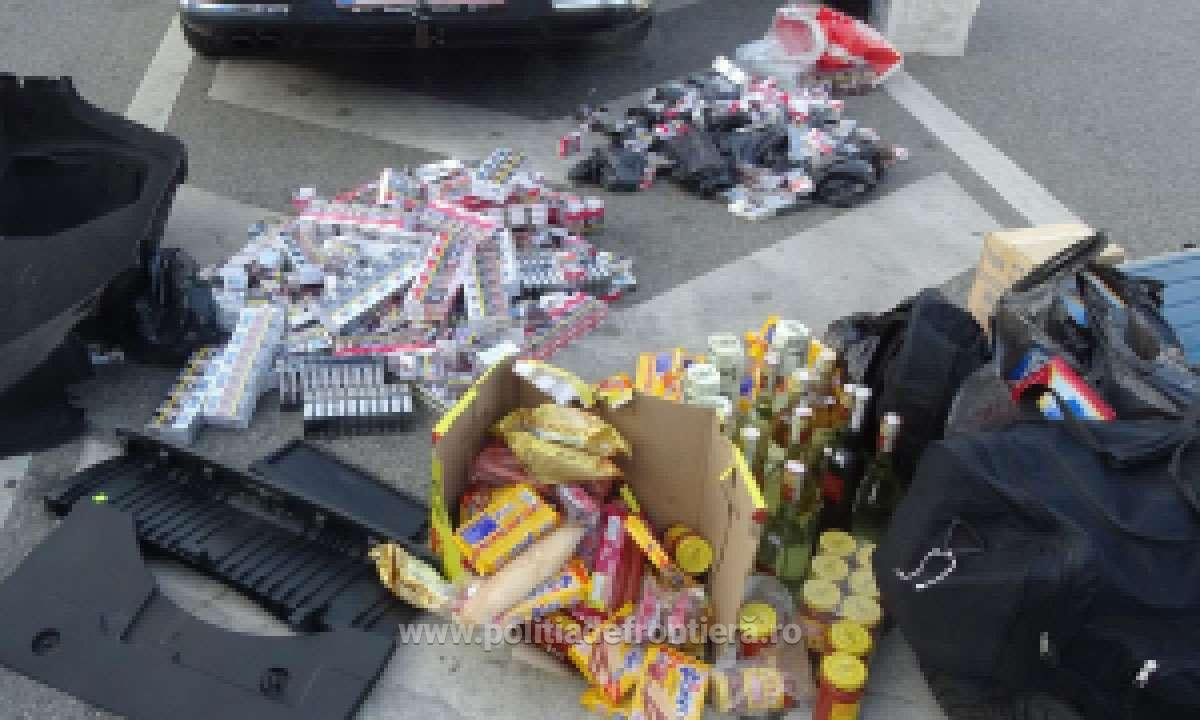 Un șofer s-a ales cu dosar penal după un control banal. Ce au găsit polițiștii din Giurgiu în bagaje și în roata de rezervă