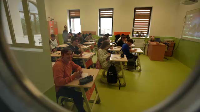 Ciugud, comuna din Transilvania care dă lecții de educație modernă și sustenabilitate. „Mergem să le reciclăm”