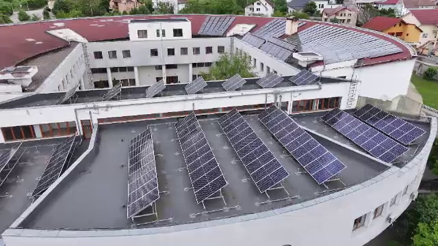 Alba Iulia investește masiv în energie verde. Cum se transformă orașele cu fonduri de mediu