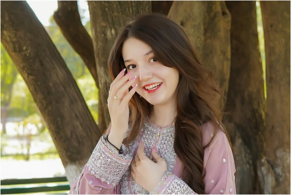 Influenceriță de 17 ani, ucisă în propria locuință după ce a respins un tânăr de 22 de ani, în Pakistan