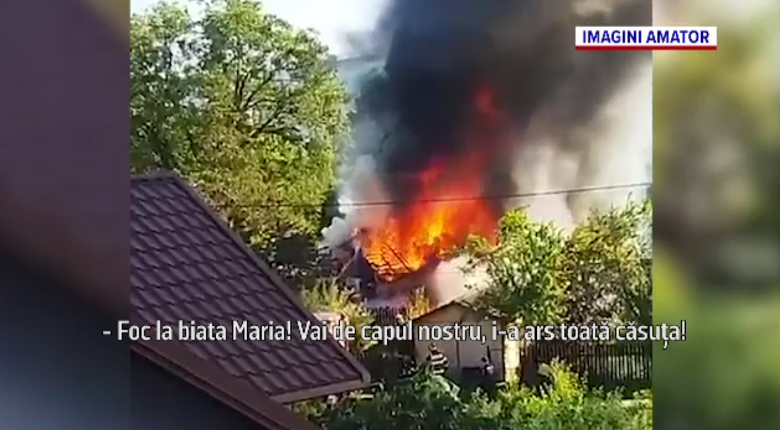 O bătrână din Prahova a pierit în chinuri groaznice în incendiul care i-a cuprins casa. Fiul a încercat să o salveze