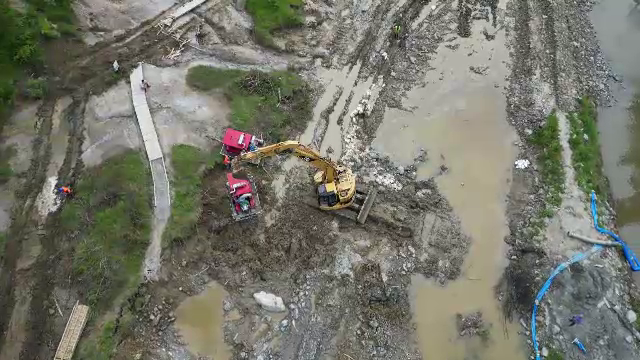 Criză ecologică la Praid, salinitatea pârâului Corund depășește de 12 ori norma. Peste 50.000 de oameni, fără apă potabilă