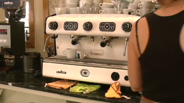 Oamenii de știință au descoperit efectele cafelei la femei. Cum influențează consumul pe termen lung