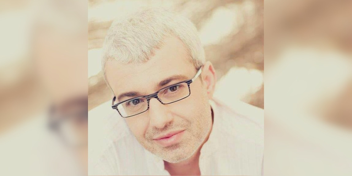 Renumitul cântăreț Cătălin Crișan și-ar fi agresat fizic partenera. Femeia a refuzat ordinul de protecție