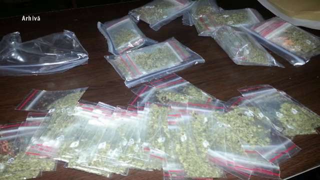 Tânărul care i-a dat droguri elevei din Mangalia și furnizorul lui au fost arestați. Fata va urma un program de consiliere