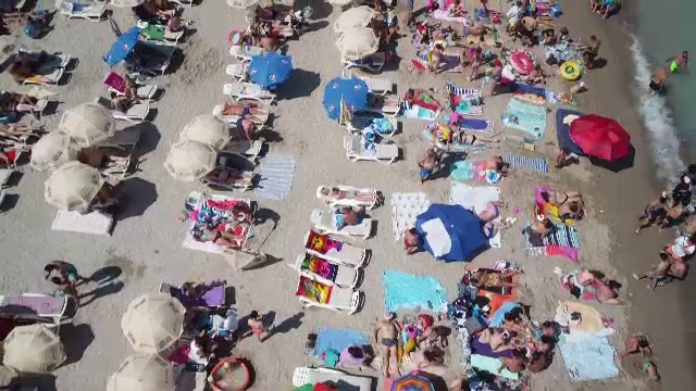 Weekend-ul prelungit de Rusalii aduce aglomerație pe litoral și munte. Traficul devine intens pe autostrăzi