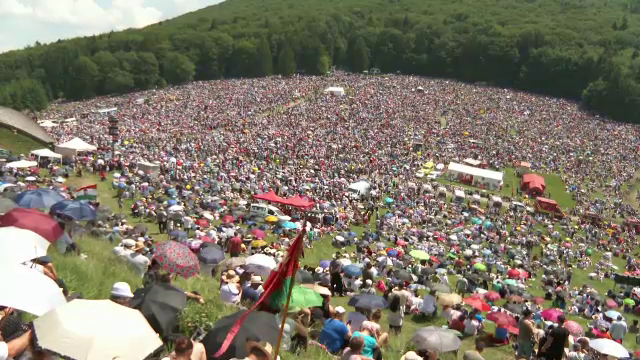 Centrul credinței s-a mutat, pentru o zi, în România. ”Sper că va veni o zi când nimeni nu va mai urî pe nimeni”