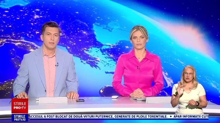 Furtună puternică în Argeș. Localnicii au cerut ajutorul pompierilor în comuna Cetățeni după ce apa le-a inundat curțile