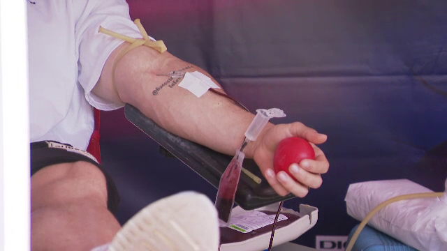 Caravana Blood Network a început la București o nouă campanie de donare de sânge. Sute de tineri au venit să salveze vieți