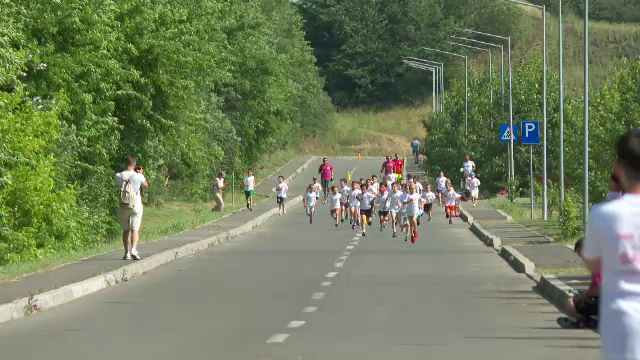 „Maratonul Incluziunii”. La Arad, mai bine de 300 de copii au făcut sport pentru o cauză nobilă