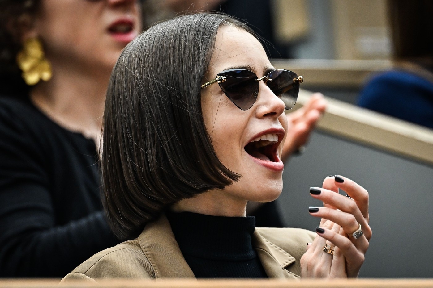 Lily Collins a atras toate privirile la Paris, înainte de premiera noului sezon din „Emily in Paris”. FOTO