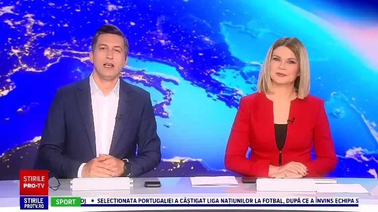 Zeci de mii de oameni s-au adunat duminică la Madrid pentru o demonstraţie împotriva premierului Pedro Sanchez. FOTO