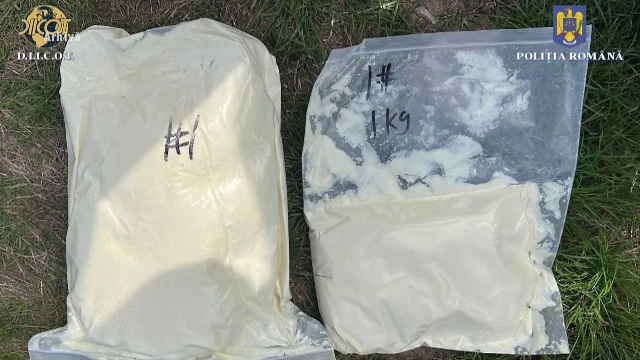 Vicepreşedintele USR Cluj a găsit un pachet cu droguri de mare risc sub maşina sa. Senatorul a sesizat procurorii DIICOT