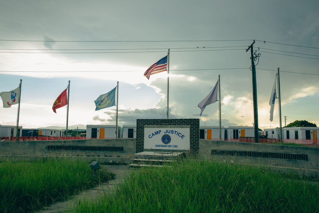 Reacția României, după informațiile potrivit cărora Trump ar urma să trimită 100 de români în închisoarea de la Guantanamo