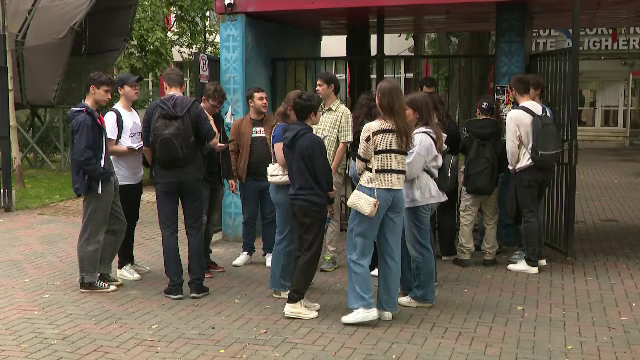 A început bacalaureatul de toamnă. 4 din 10 absolvenți, înscriși acum, sunt din generațiile trecute