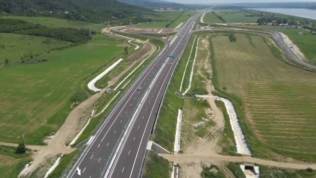 Reforma întârziată ne costă scump. Spitale, loturi întregi de autostrăzi și sute de km de cale ferată, sub semnul întrebării