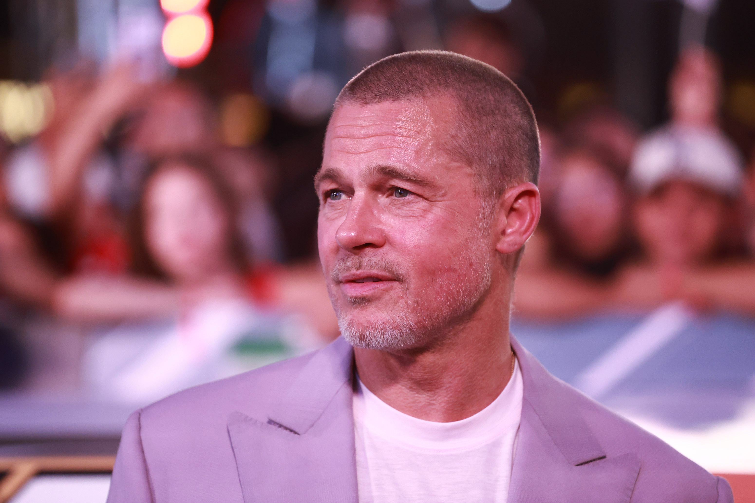 Casa lui Brad Pitt din Los Angeles a fost spartă. Hoţii au intrat pe geam și au furat mai multe lucruri