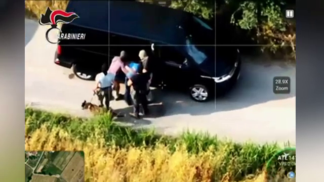 Ce s-a descoperit în cazul româncelor ucise în Italia. Suspectul și-a dus copiii la școală cu cadavrul Denisei în mașină