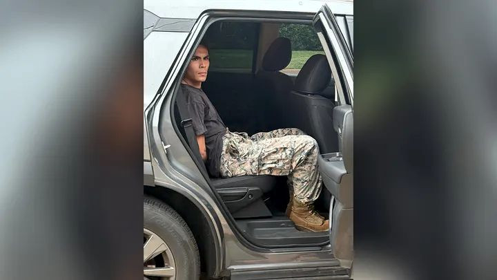 FBI a reținut un șofer care împărțea măști protestatarilor din Los Angeles