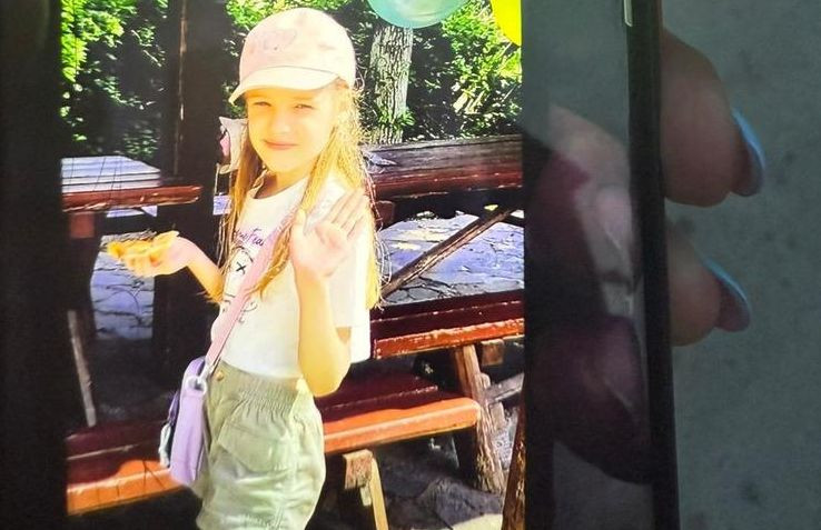 Fetiță de 8 ani din Ucraina, dispărută în centrul Galațiului. Polițiștii fac apel la populație