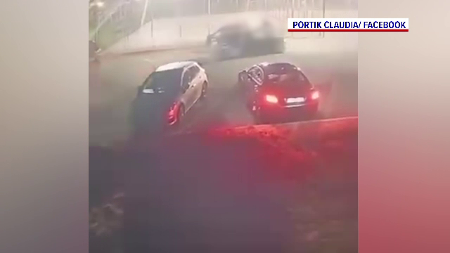 Momentul în care un șofer de 20 de ani a lovit o mașină parcată pe care a proiectat-o într-un grup de tineri