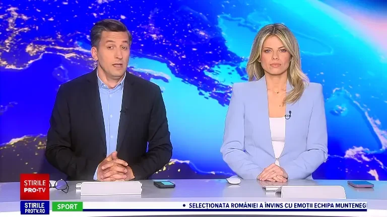 Elevii unui liceu din Alba au îmbrăcat pentru o zi halatele de chimist. Curtea școlii s-a transformat într-un laborator