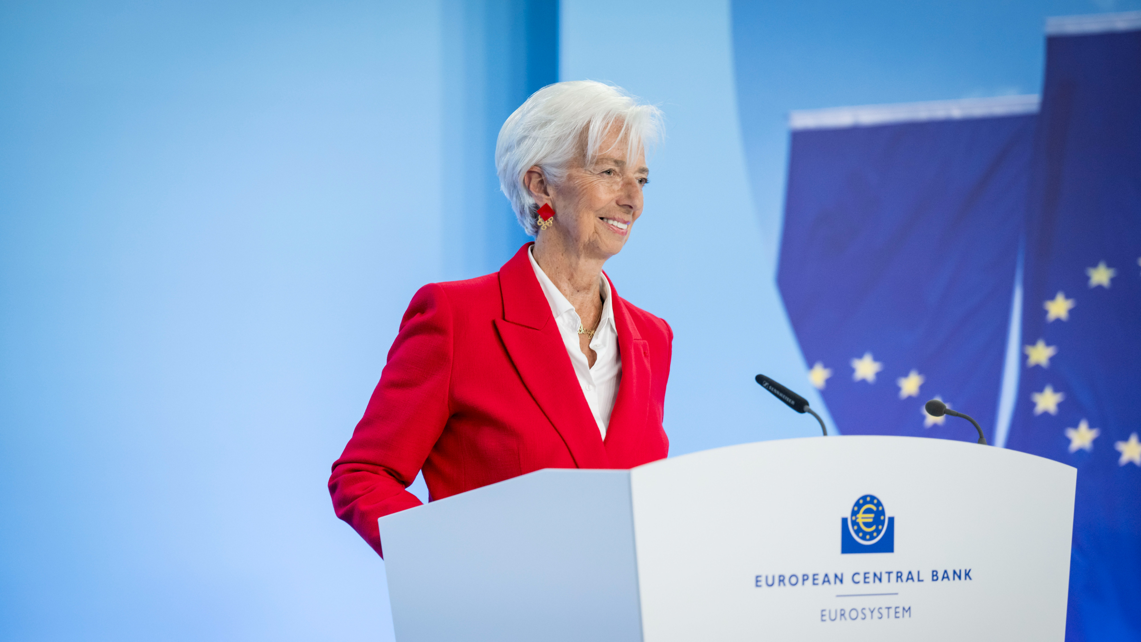 Christine Lagarde (BCE): Economia zonei euro a rezistat mai bine decât se estima în fața taxelor vamale impuse de Trump