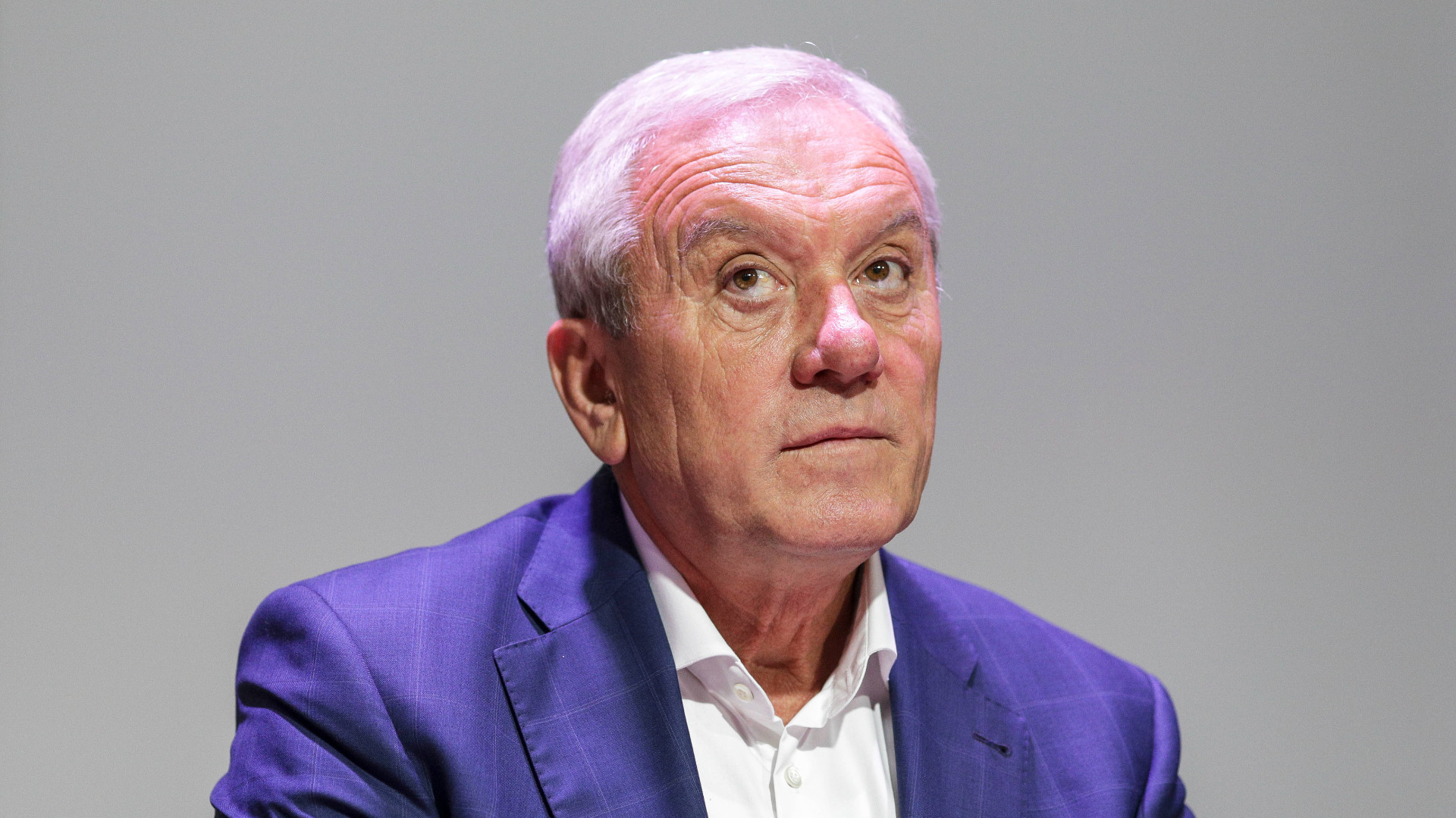 Primarul PSD al Buzăului: „Nu cred că partidul va intra la guvernare. Se doreşte scoaterea castanelor din foc cu mâna altuia”