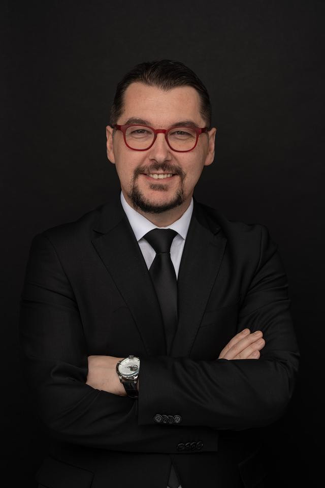 Univ. Dr. Ciprian Păun