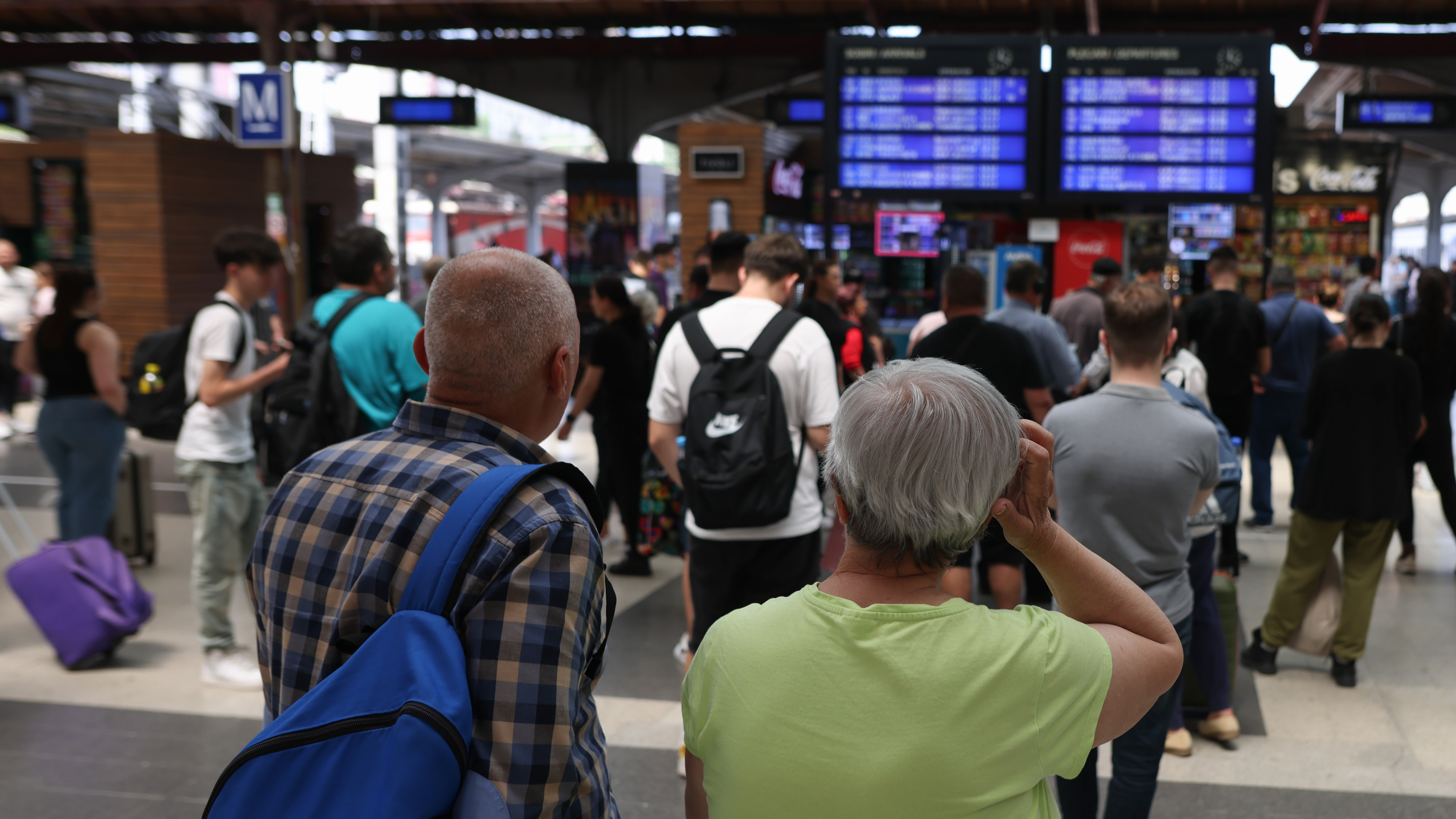 Decizia CFR pentru zile în care România se află sub cod galben de caniculă. Temperatura șinelor va trece de 50 de grade