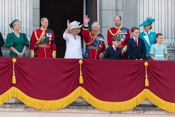 Prințesa Kate, apariție plină de eleganță la ceremonia anuală a Ordinului Jartierei de la Windsor. GALERIE FOTO