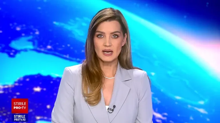 O fată de 17 ani a fost lovită mortal de tren, în Bacău. Asculta muzică și nu a auzit sirena trenului