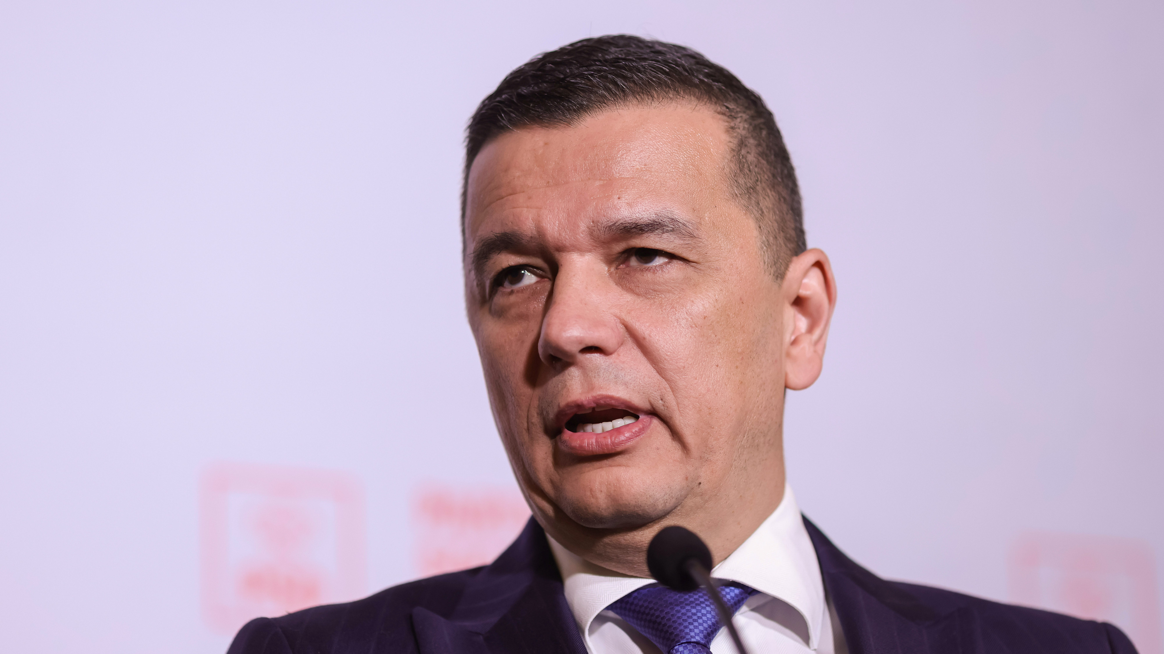 Grindeanu: Democraţia de care ne bucurăm cu toţii - adevărata moştenire lăsată de preşedintele fondator al PSD, Ion Iliescu