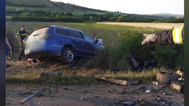 Tragedie în Cluj. O femeie a murit, iar alte 5 persoane, printre care și un copil de 4 ani, au fost rănite într-un accident