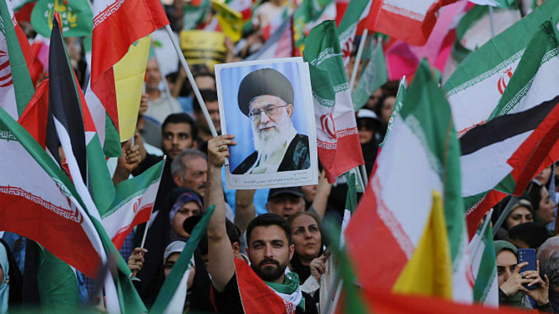 Teheranul şi-a închis toaletele publice din cauza crizei acute de apă. Locuitorii sunt revoltați