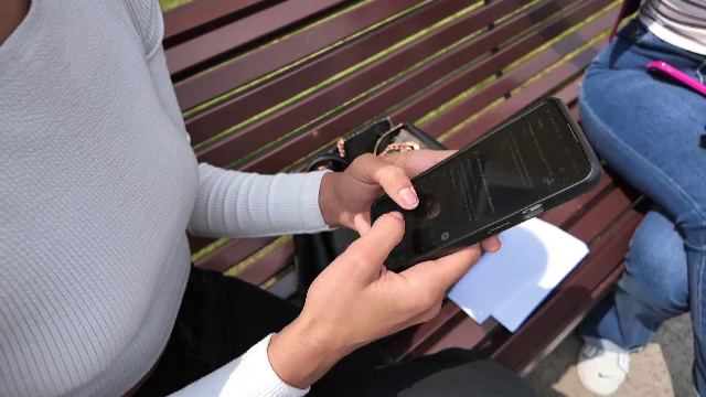 ChatGPT a întrecut google.ro. Ce caută tinerii cel mai des: ”Dă sfaturi foarte bune, chiar recomand pentru un psiholog”