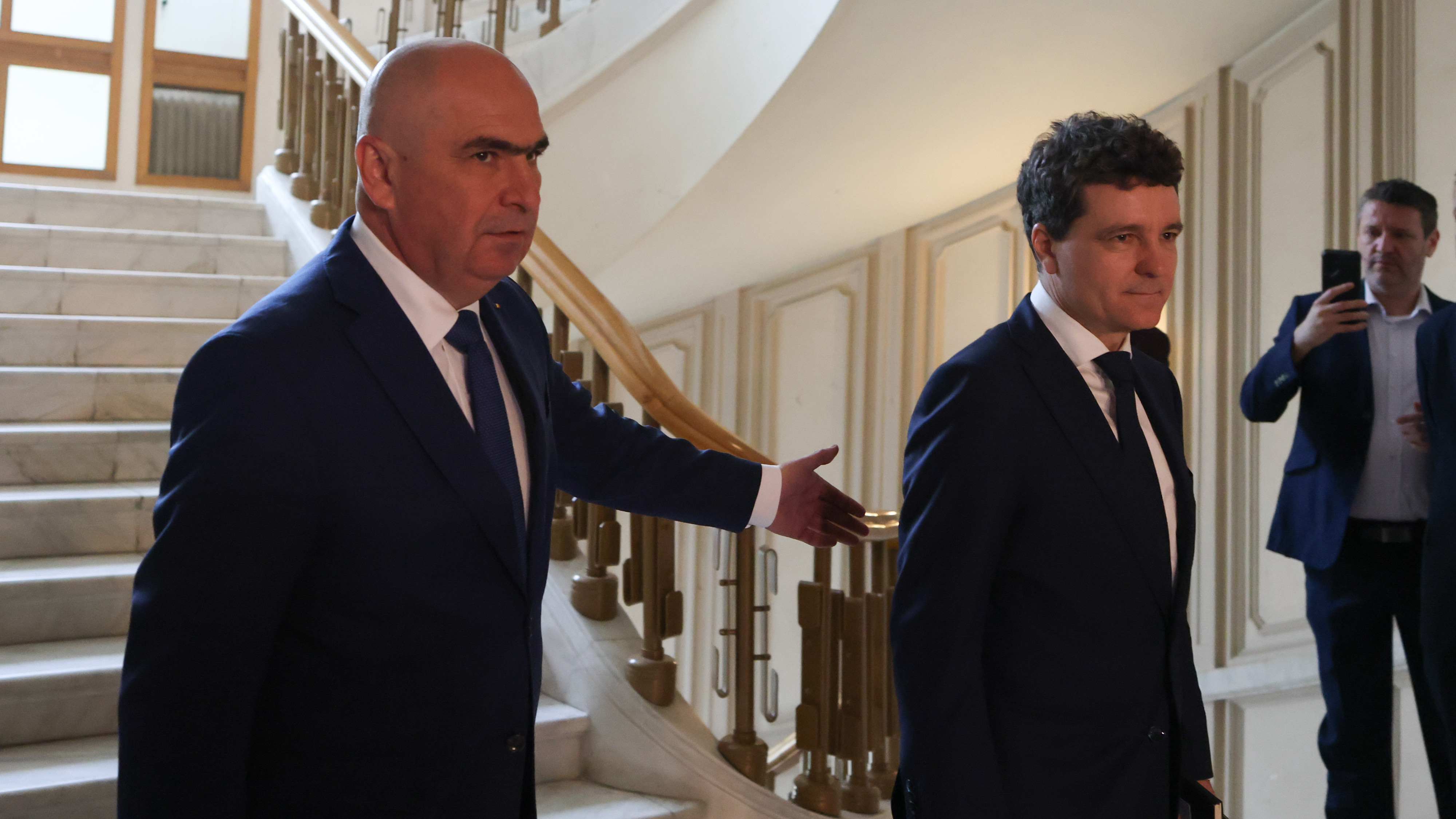 Totul până la majorarea TVA. „Parteneriatul” Nicușor Dan - Ilie Bolojan, pus la grea încercare