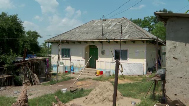 O femeie din Iași a fost înjunghiată de soțul ei, de care voia să se despartă, la o petrecere. A supraviețuit ca prin minune