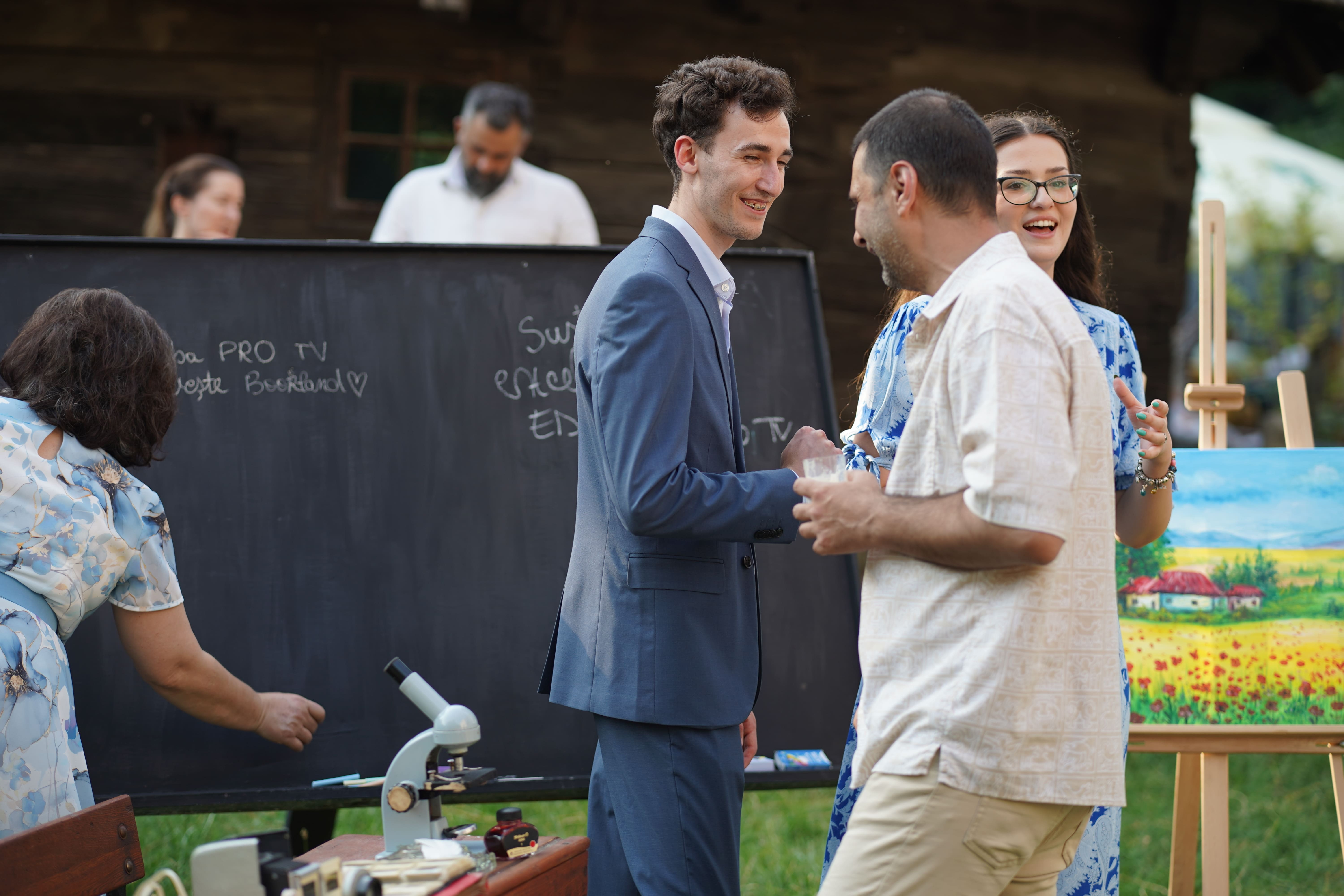 PRO TV sprijină excelența din sate izolate prin burse de 140.000 de euro oferite la Gala BookLand