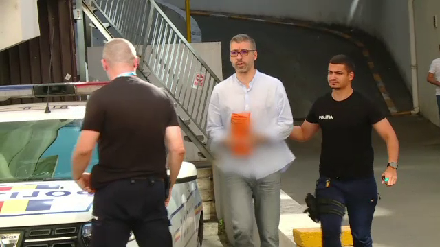 Procurorul care ar fi mușamalizat cazul unui preot acuzat de viol cere să fie eliberat. Cum s-a apărat în fața instanței