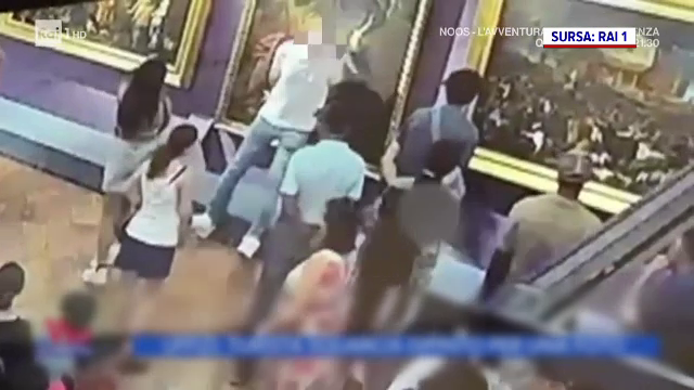 Un turist a rupt o pictură de secol 18 la un muzeu din Florența când și-a făcut un selfie | VIDEO