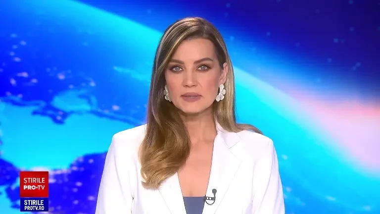 Un incendiu major a cuprins groapa de gunoi de la Aninoasa. Fumul a ajuns și în Târgoviște, aflat la 5 km distanță