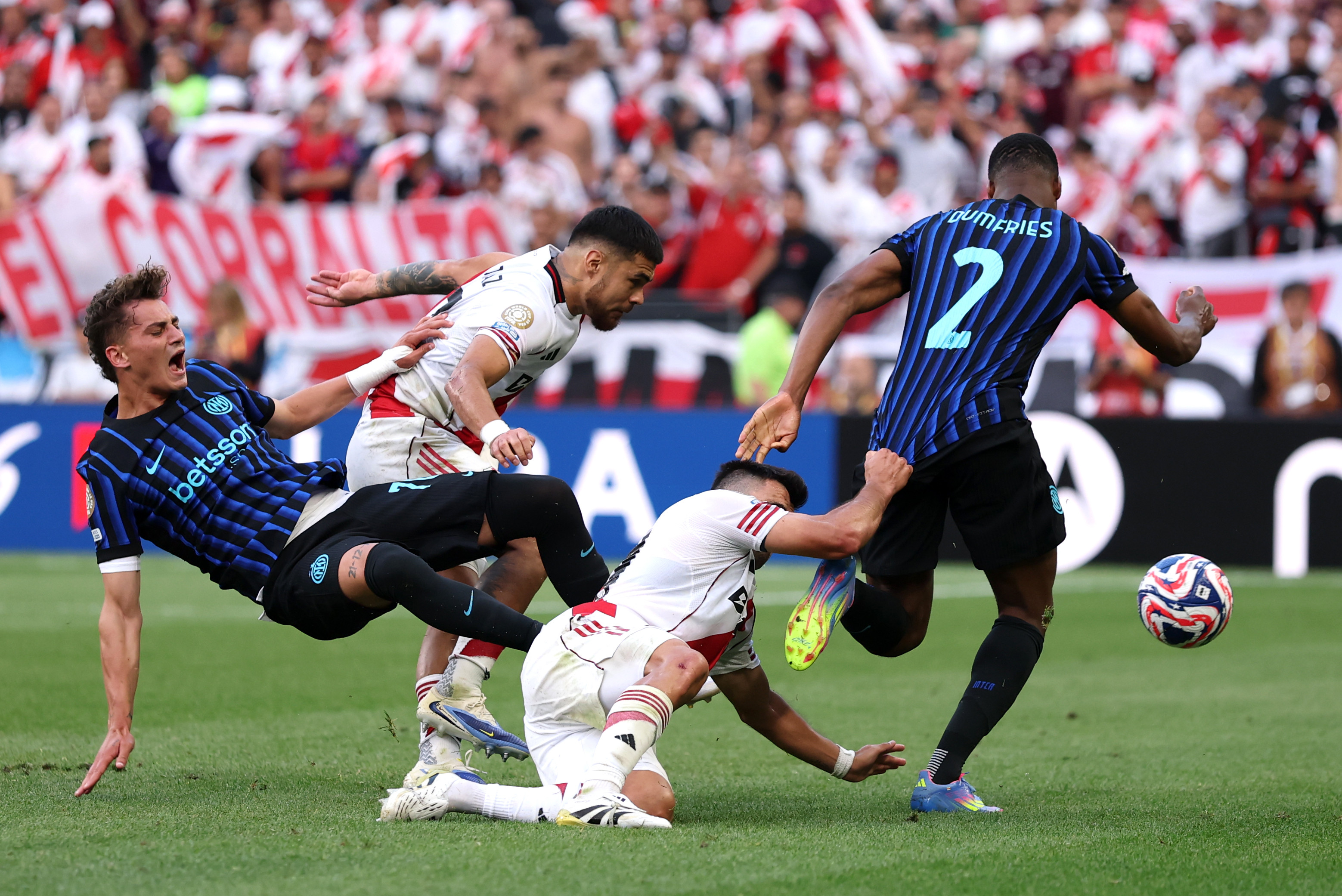 Inter, echipa lui Cristi Chivu, a câștigat grupa și s-a calificat în optimile Mondialului Cluburilor