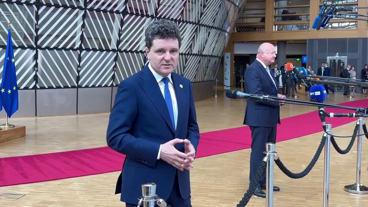 Nicușor Dan încheie turul prin Europa la Bruxelles. Participă la summitul privind extinderea UE și la Consiliul European