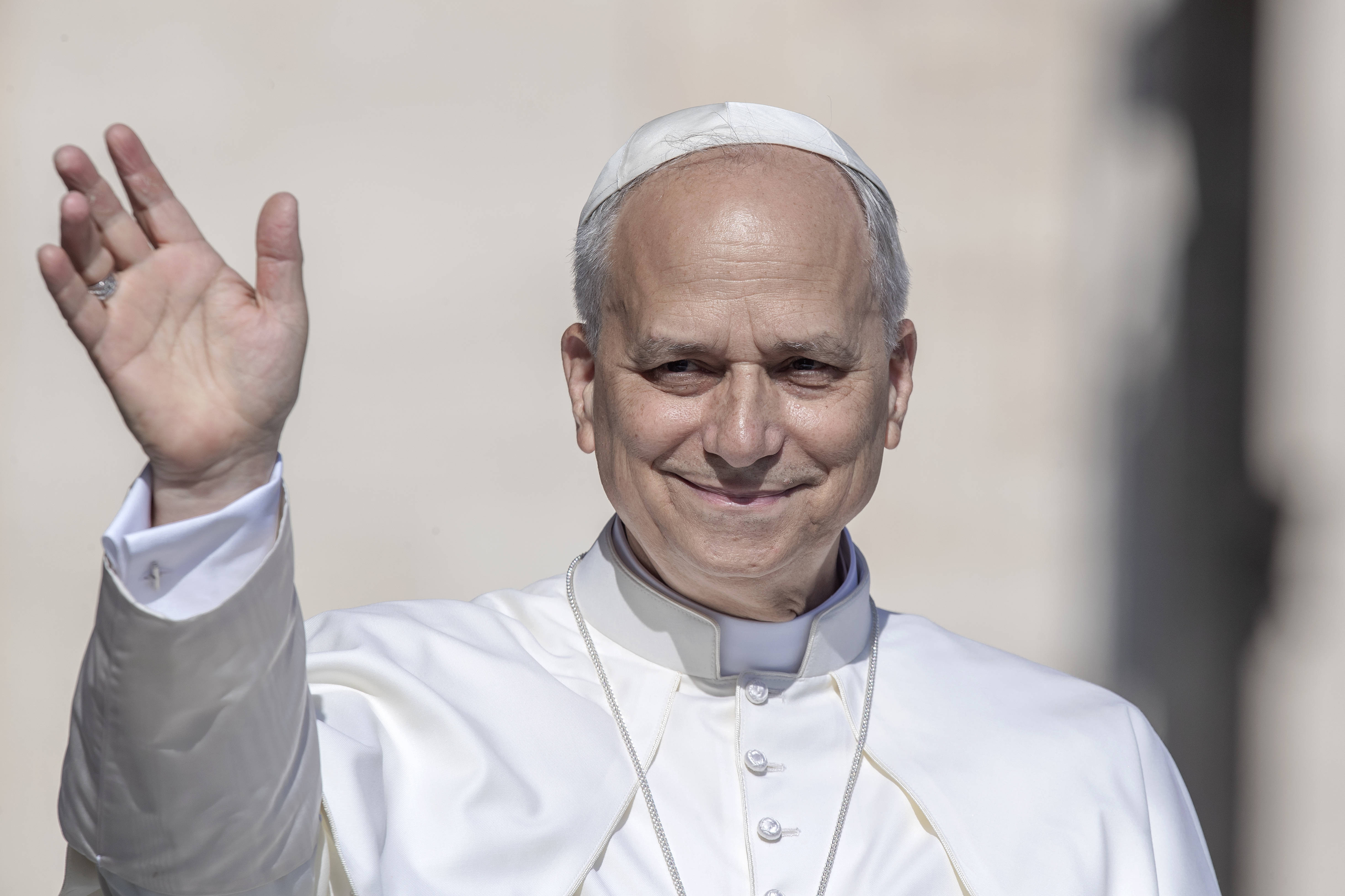 Papa Leon condamnă propaganda reînarmării: „Cum se poate crede, după secole de istorie, că războaiele aduc pacea”