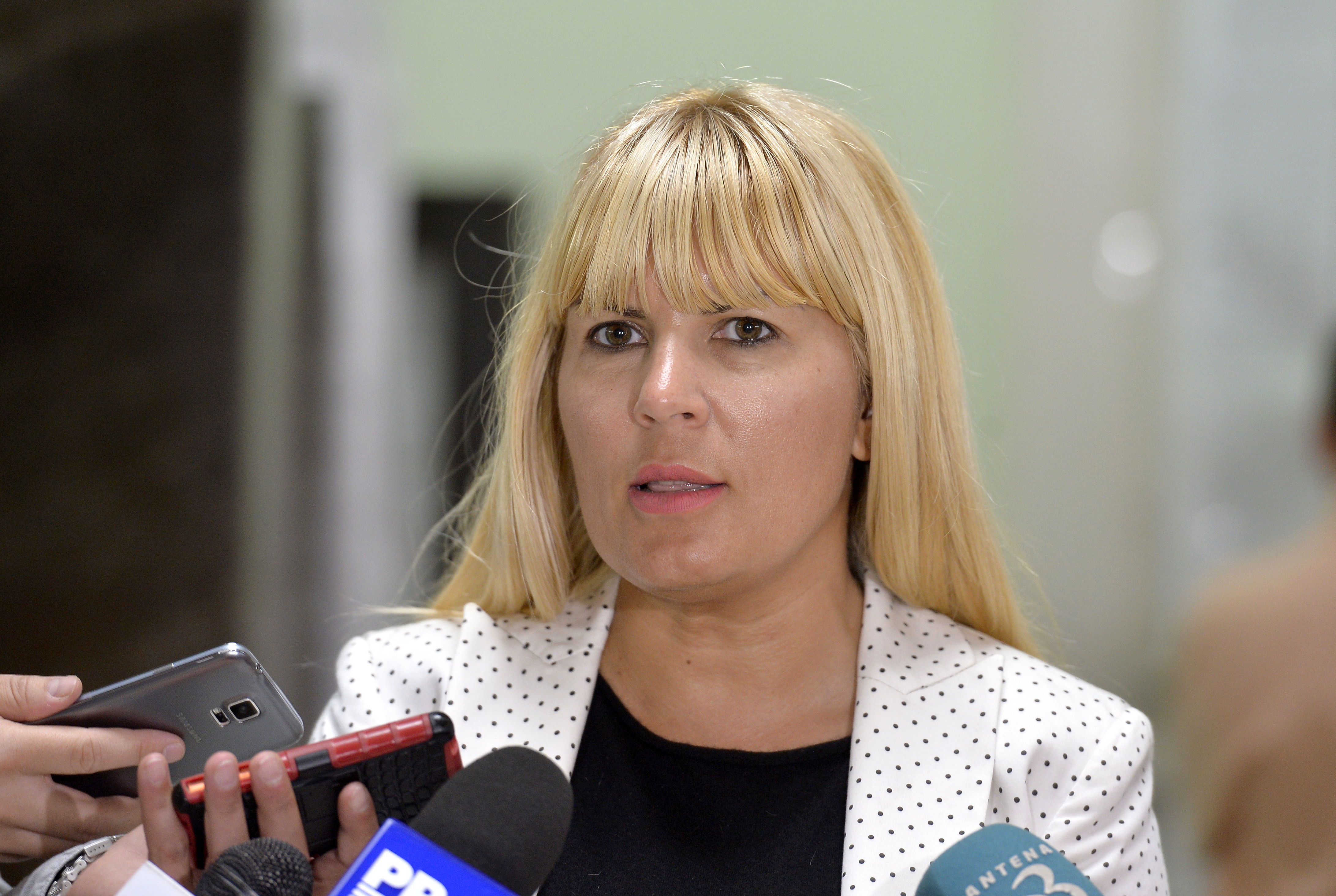 Decizie definitivă: Elena Udrea a scăpat de închisoare. Contestația DNA a fost respinsă