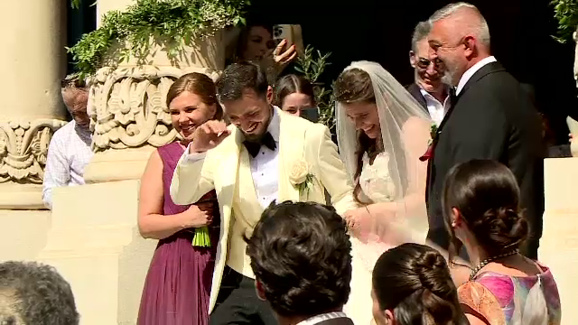 Kira Hagi, nuntă ca în povești. Fiica „Regelui” a ajuns la altar într-o mașină din una dintre cele mai exclusiviste colecții