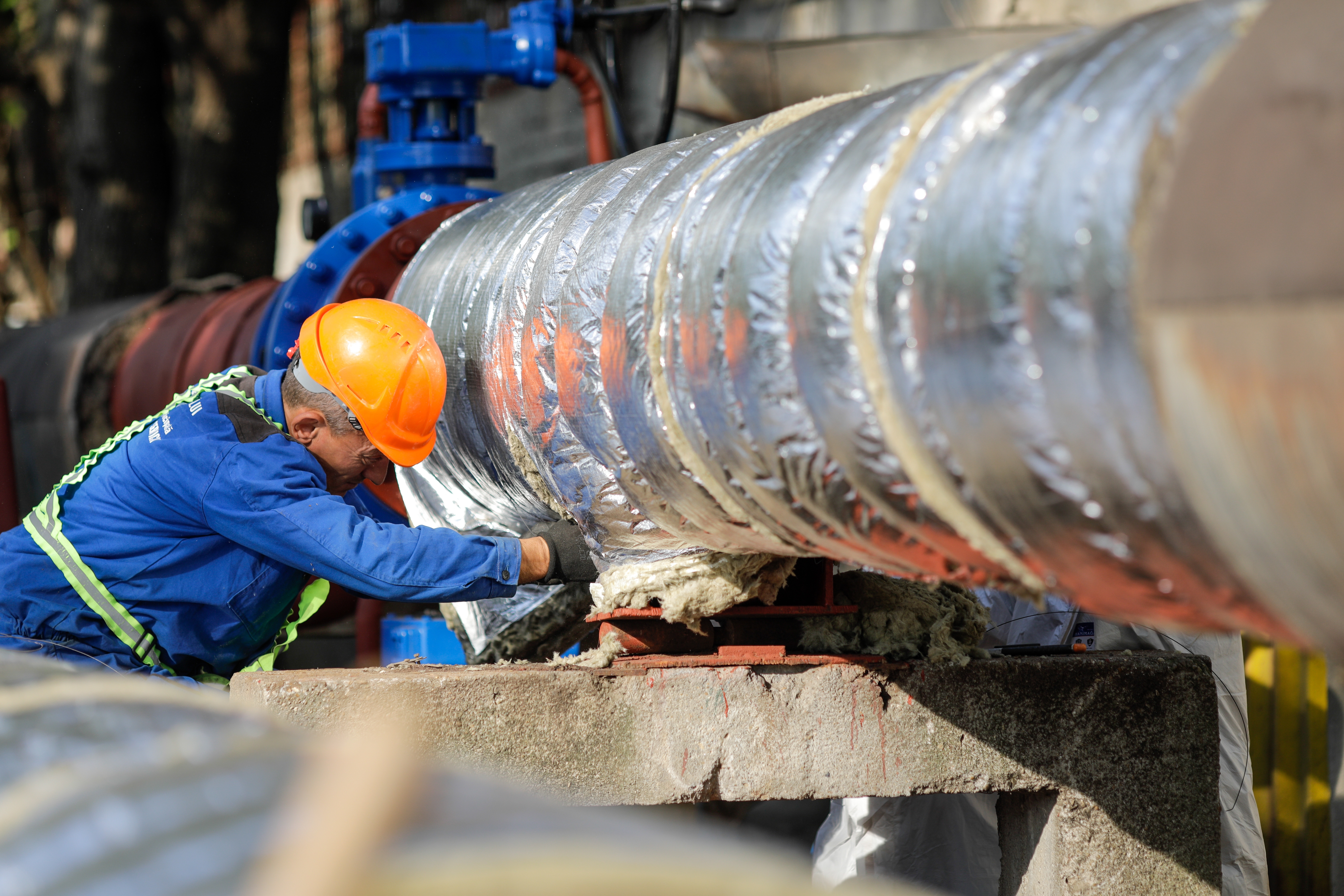 Peste 400 de blocuri din București rămân fără apă caldă și căldură din cauza unei avarii la rețeaua de termoficare